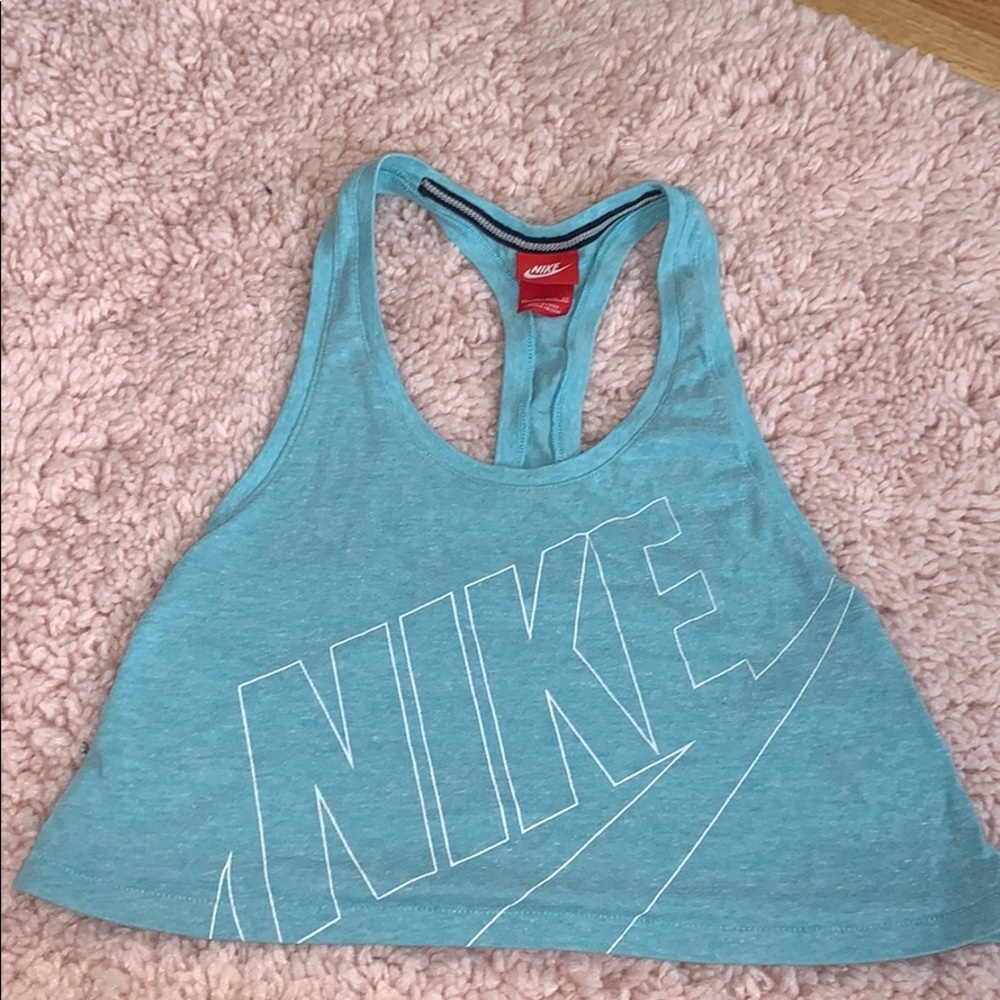 NIKE CROP TOP